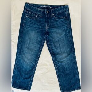 American Eagle Outfitters Boy Fit Blue Capri Jeans(Size 8)